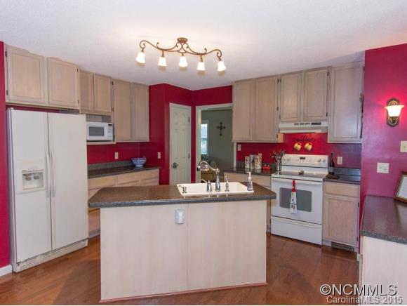 2 Crooked Creek Drive Asheville NC 28804