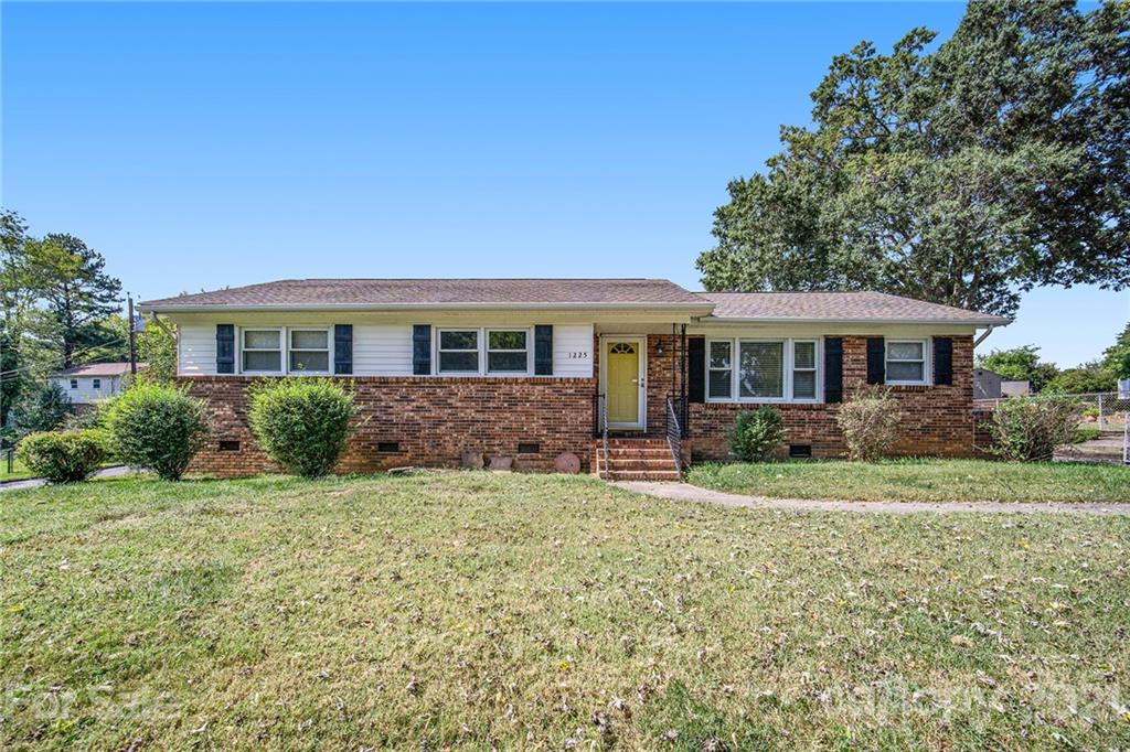 1225 Castlegate Street Gastonia NC 28054