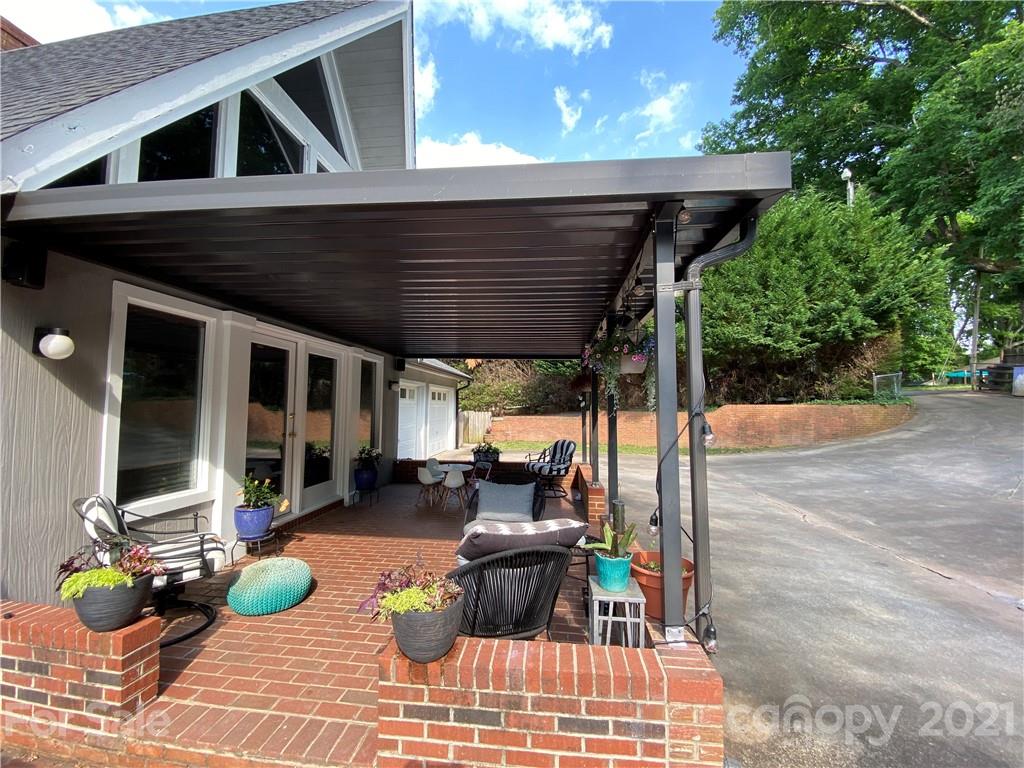 102 Furnifold Street Morganton NC 28655