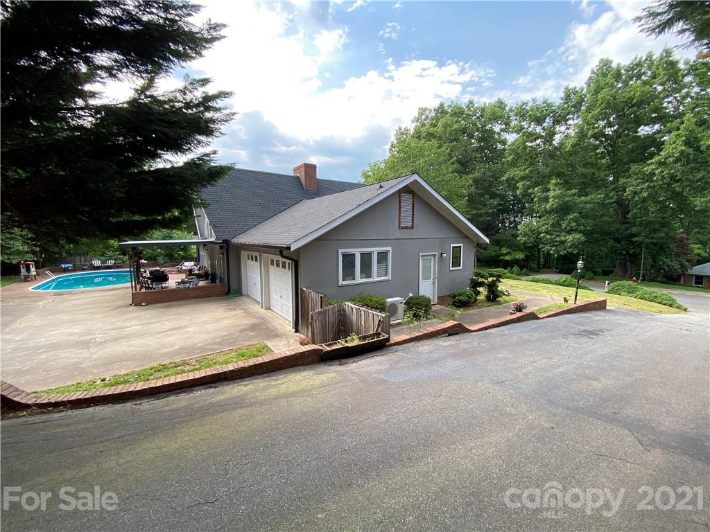 102 Furnifold Street Morganton NC 28655