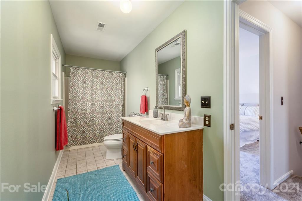 81 Baker Avenue Asheville NC 28806