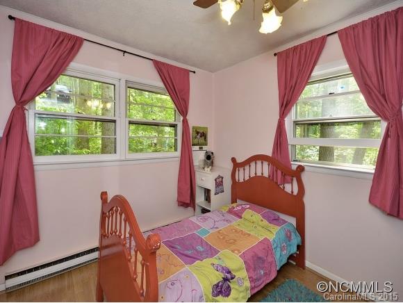 15 Ben Franklin Lane Asheville NC 28805