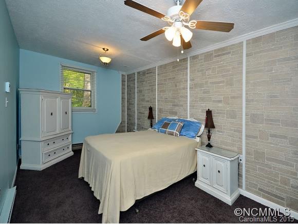 15 Ben Franklin Lane Asheville NC 28805