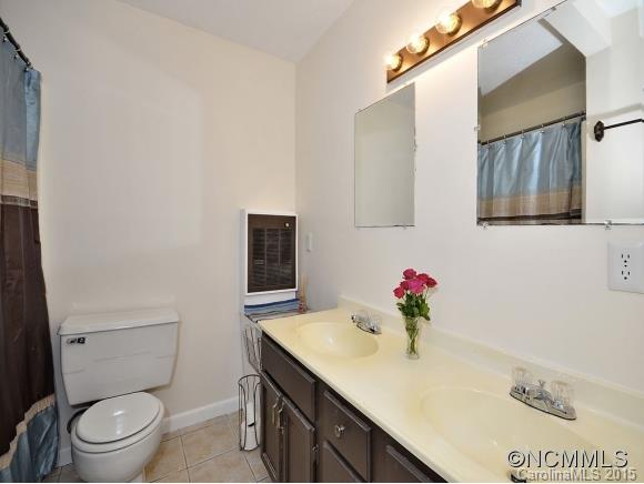 15 Ben Franklin Lane Asheville NC 28805
