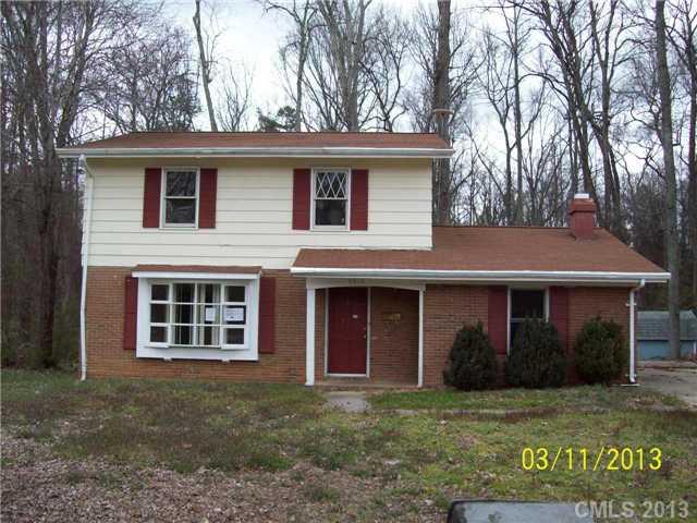 6619 Farmway Place Charlotte NC 28215