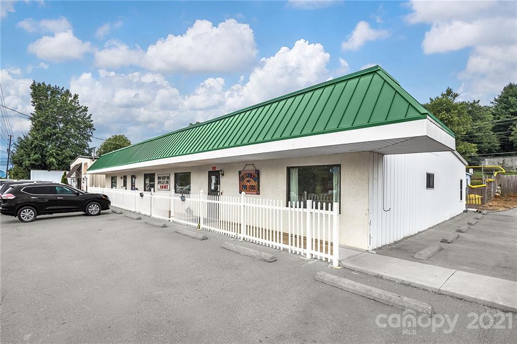3126 Us 70 Highway Black Mountain NC 28711