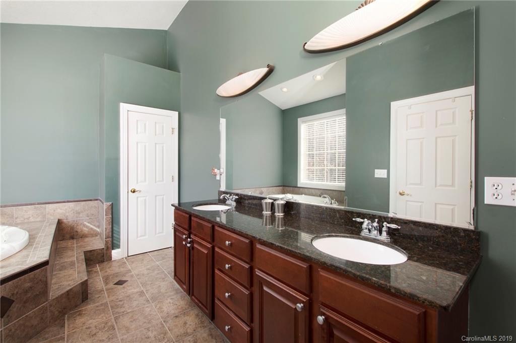 61 Helen Holcombe Way Candler NC 28715