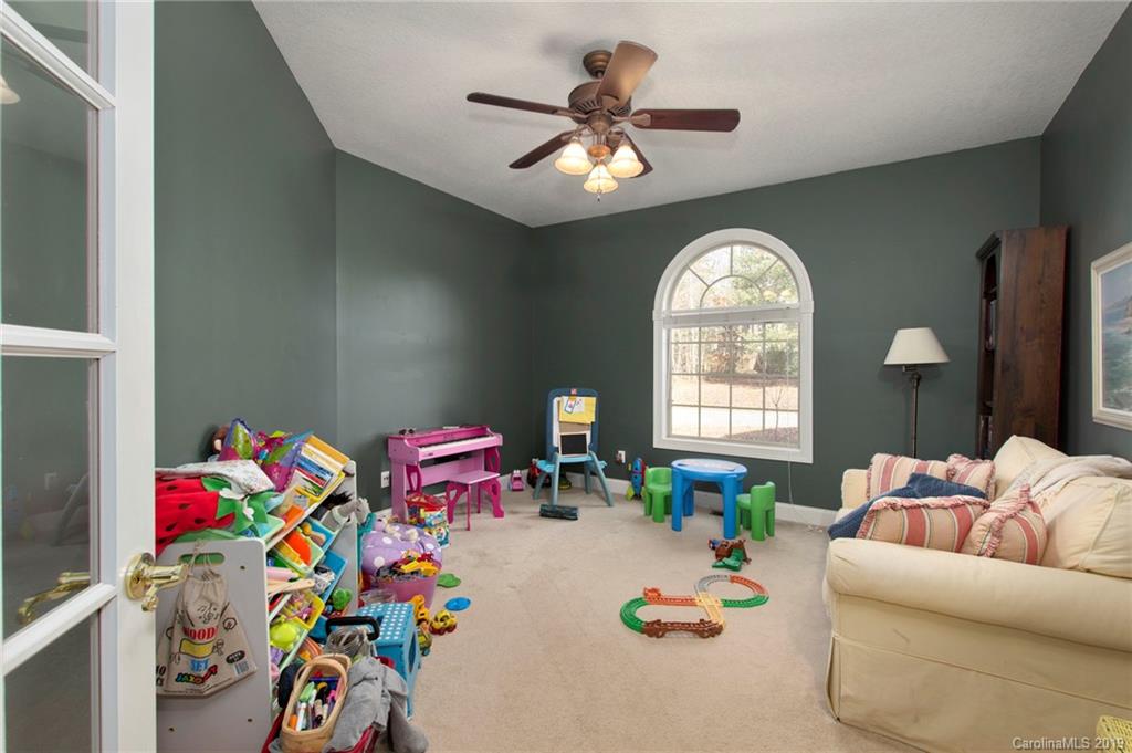 61 Helen Holcombe Way Candler NC 28715