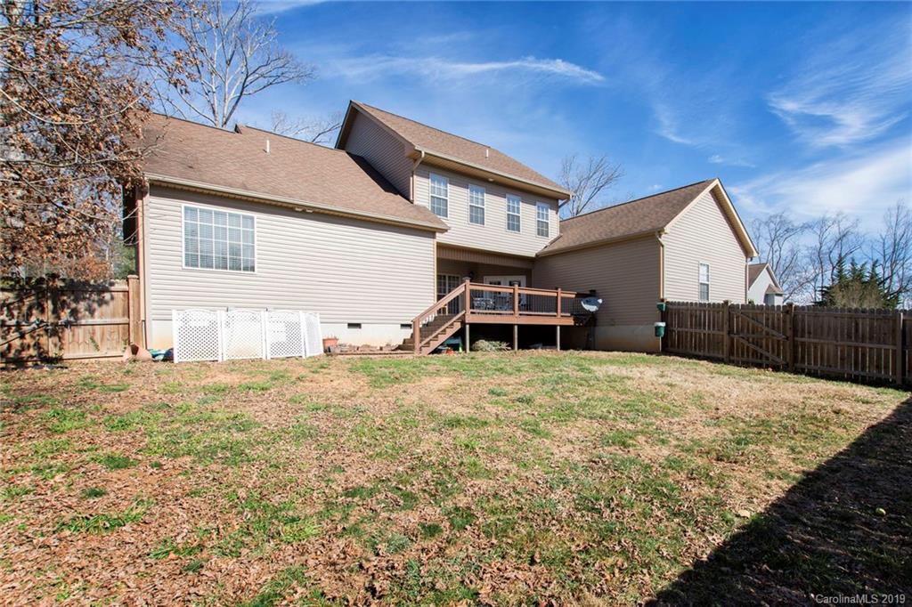 61 Helen Holcombe Way Candler NC 28715