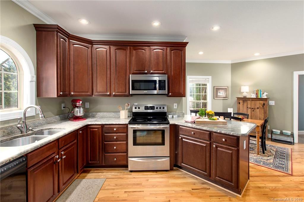 61 Helen Holcombe Way Candler NC 28715