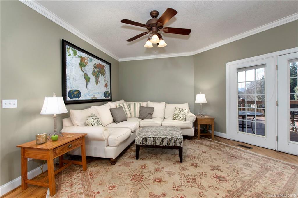 61 Helen Holcombe Way Candler NC 28715
