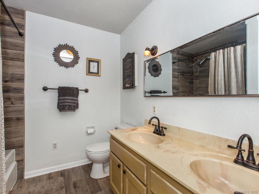 37 Country Creek Drive Candler NC 28715