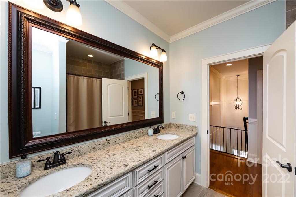 617 Ideal Way Charlotte NC 28203