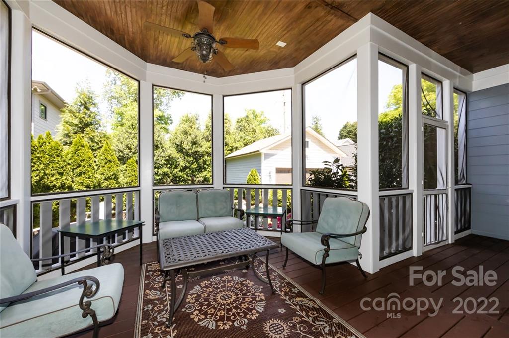 617 Ideal Way Charlotte NC 28203