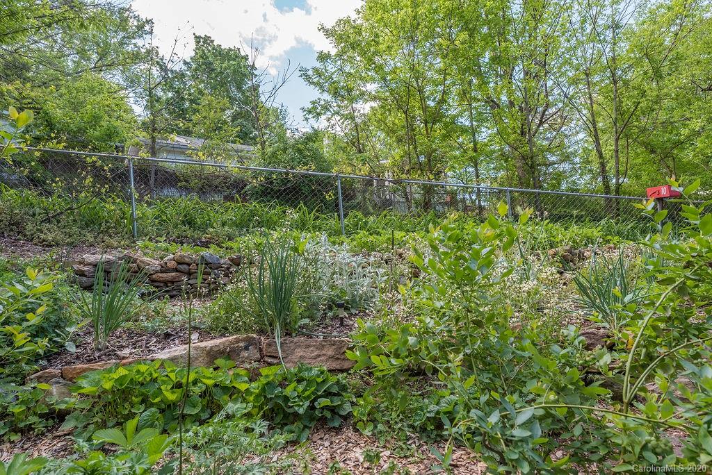 10 Breckenridge Parkway Asheville NC 28804