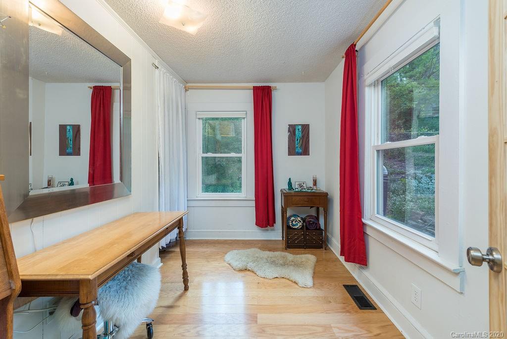 10 Breckenridge Parkway Asheville NC 28804