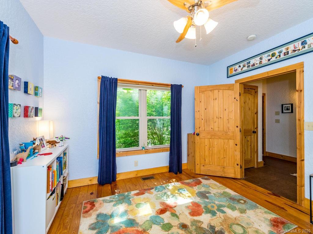 40 Goldenwood Lane Mills River NC 28759