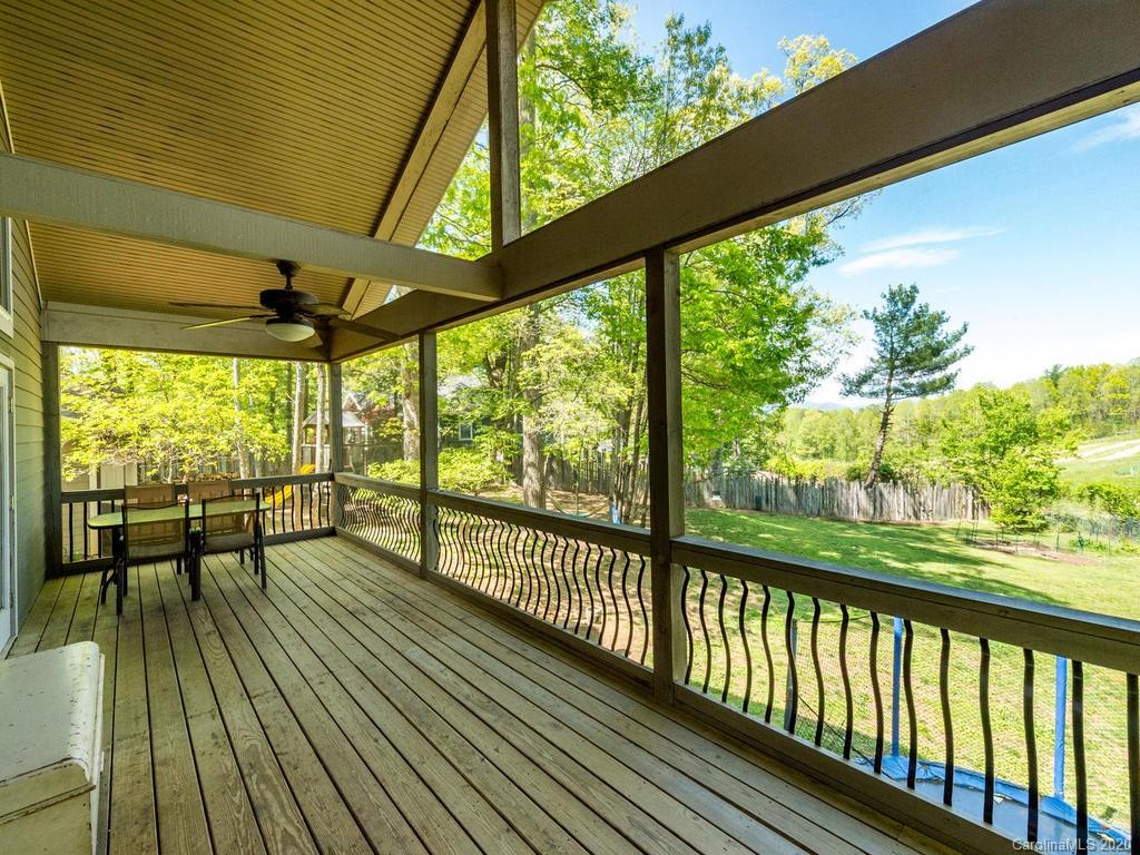 40 Goldenwood Lane Mills River NC 28759