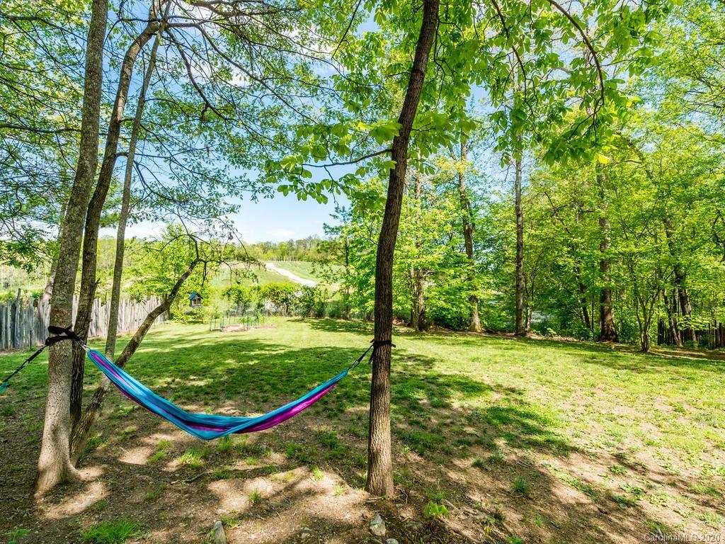 40 Goldenwood Lane Mills River NC 28759