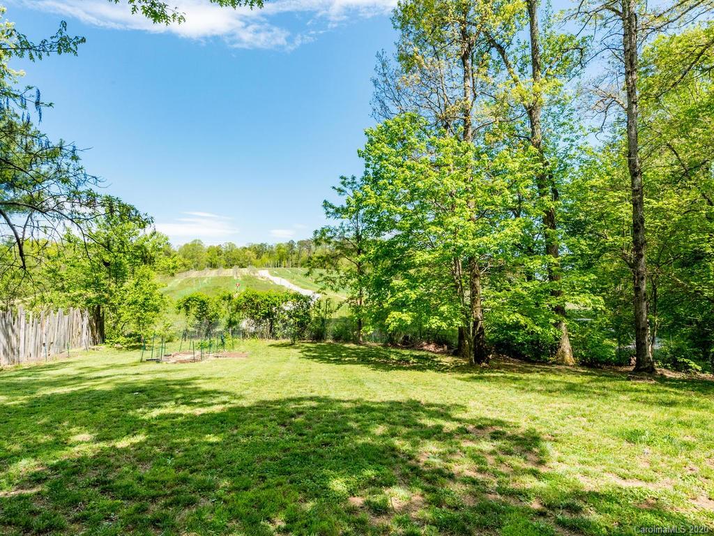 40 Goldenwood Lane Mills River NC 28759