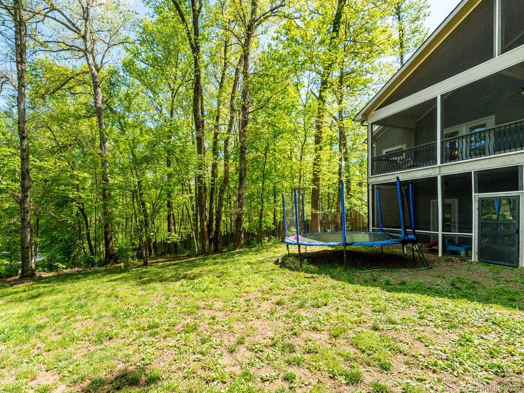40 Goldenwood Lane Mills River NC 28759