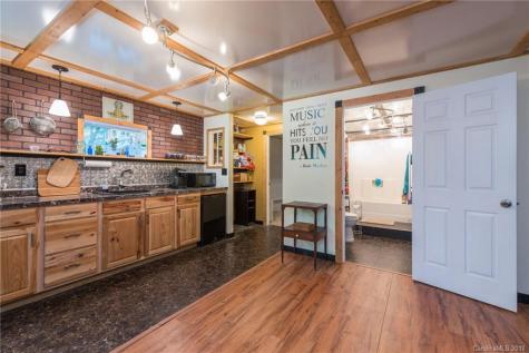 150 Parker Road Asheville NC 28805