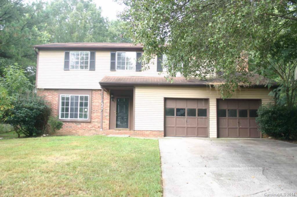 11527 Five Cedars Road Charlotte NC 28226