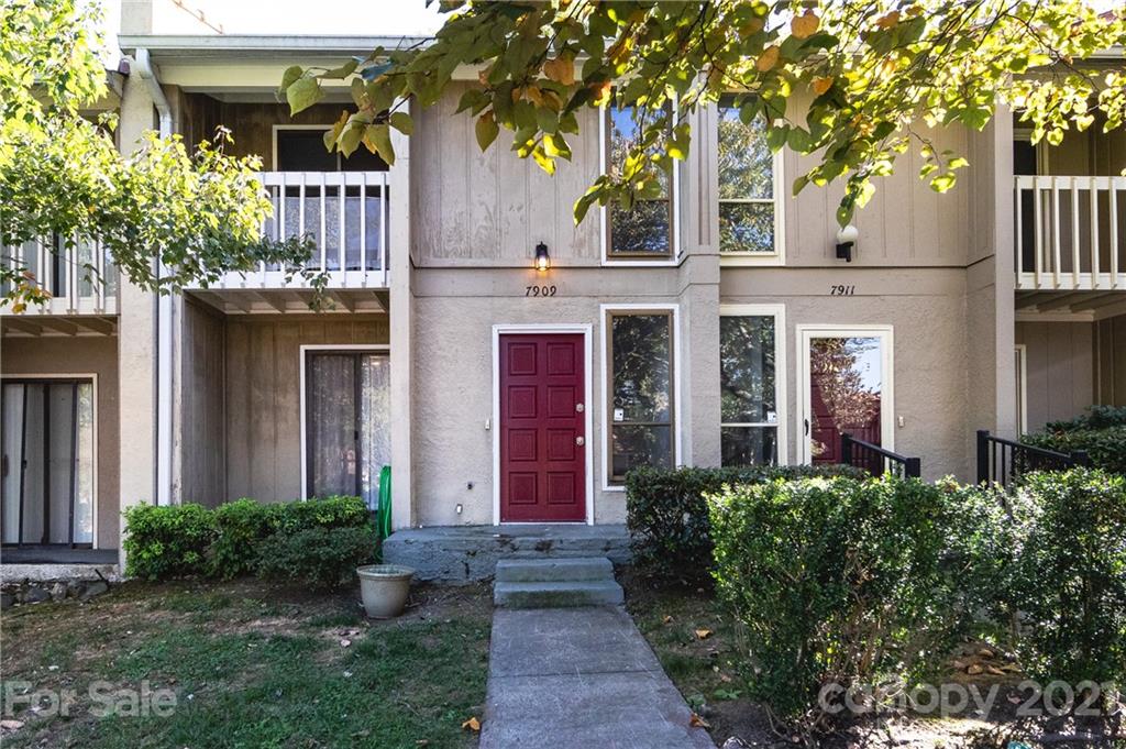 7909 Charter Oak Lane Charlotte NC 28226