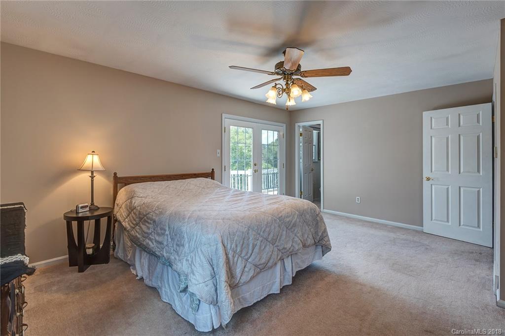 9 Glencliff Road Candler NC 28715
