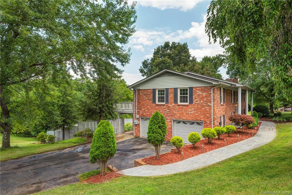 9 Glencliff Road Candler NC 28715