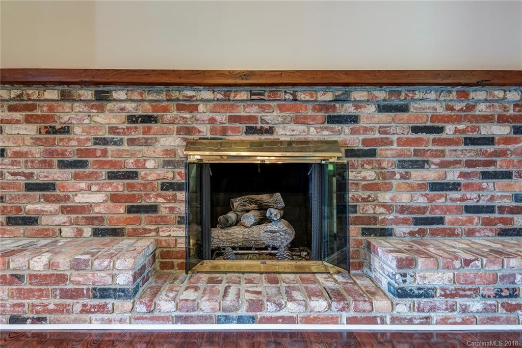 9 Glencliff Road Candler NC 28715