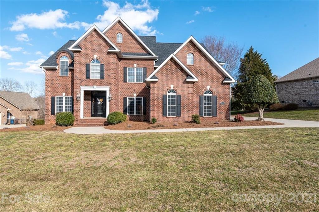 1114 Fox Chase Drive Newton NC 28658