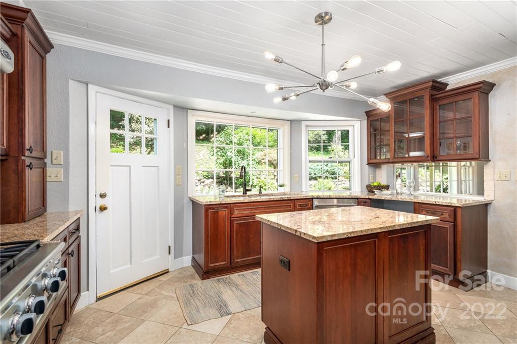 501 Kimberly Avenue Asheville NC 28804