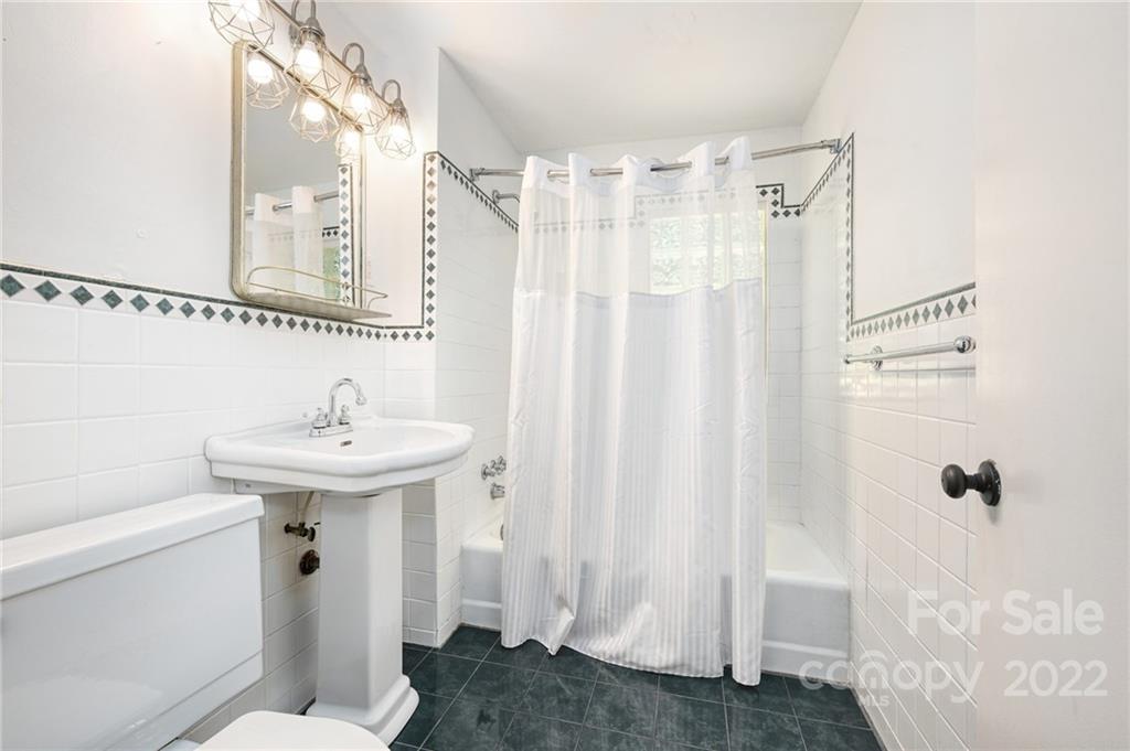 501 Kimberly Avenue Asheville NC 28804