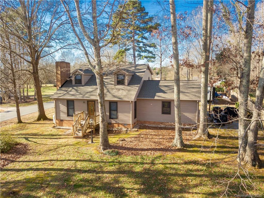 233 Lamplighter Lane Mount Holly NC 28120