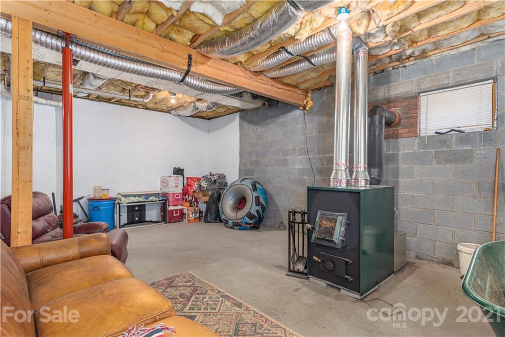 225 Wagon Wheel Way Canton NC 28716