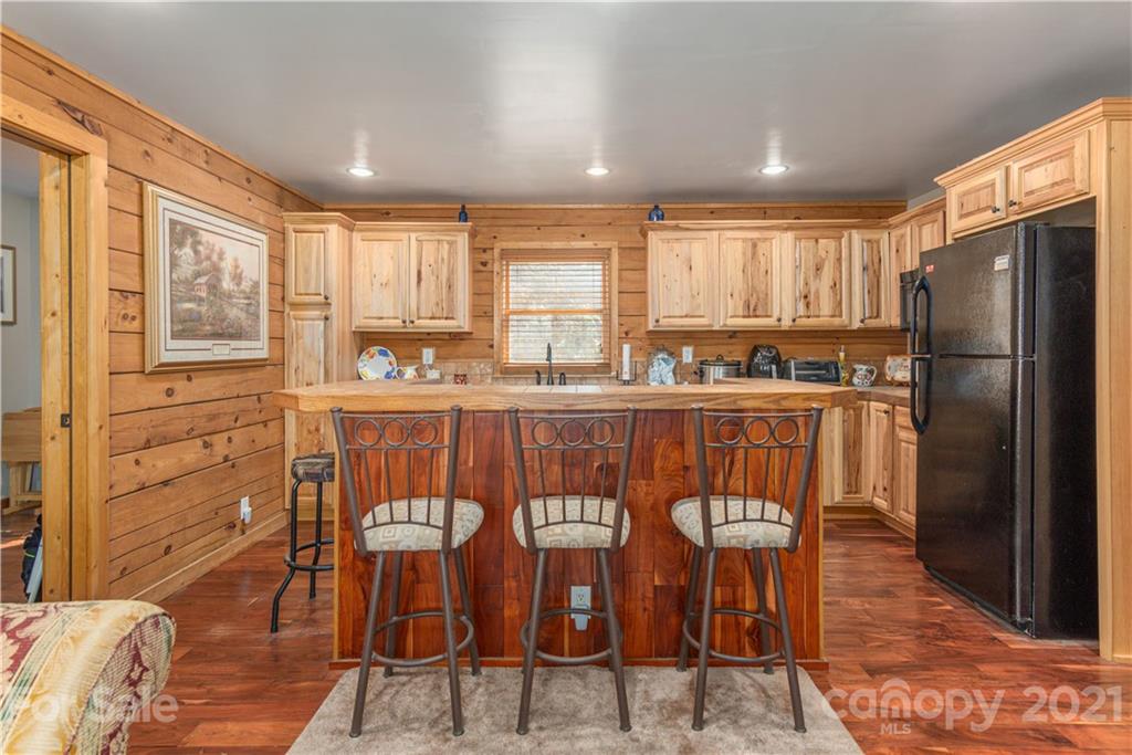 225 Wagon Wheel Way Canton NC 28716