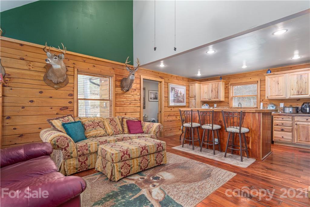 225 Wagon Wheel Way Canton NC 28716