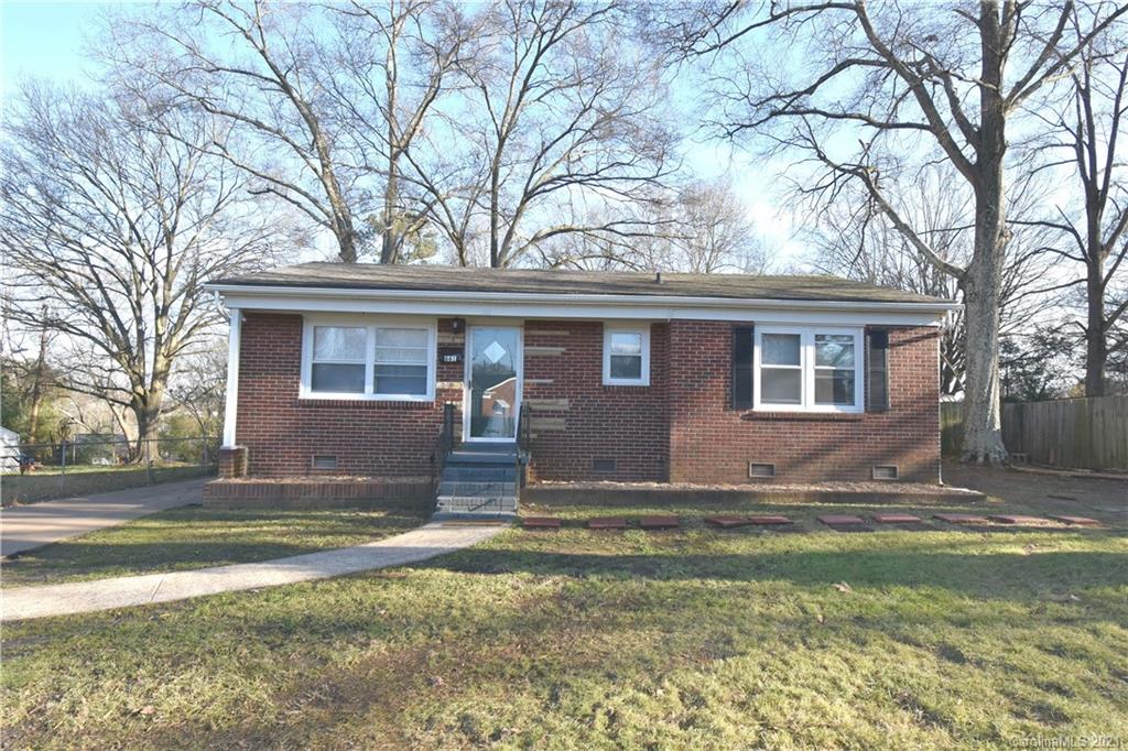 661 Reeves Court Charlotte NC 28208