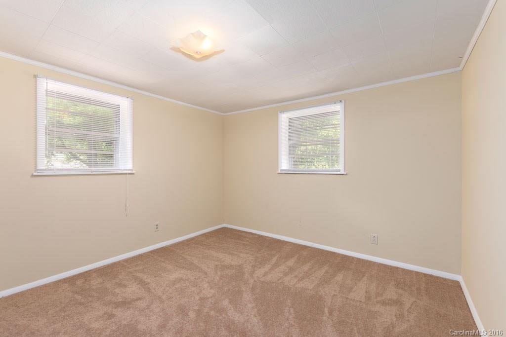 8 Winchester Place Asheville NC 28806