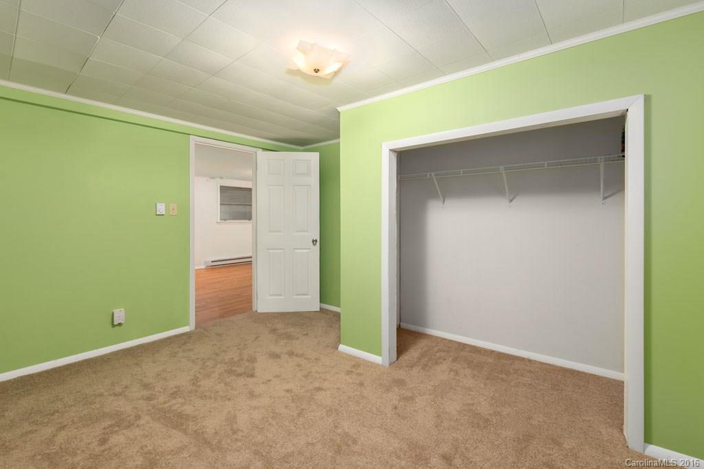 8 Winchester Place Asheville NC 28806