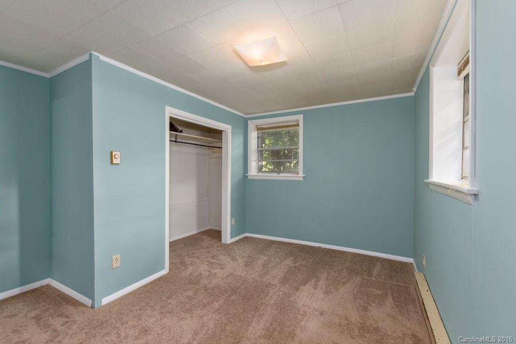8 Winchester Place Asheville NC 28806