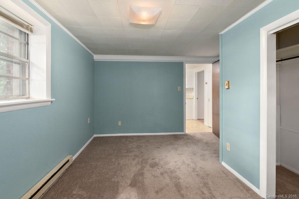 8 Winchester Place Asheville NC 28806