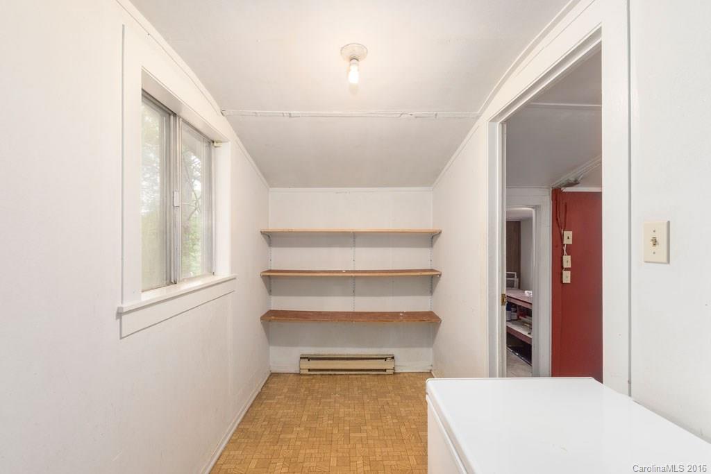8 Winchester Place Asheville NC 28806