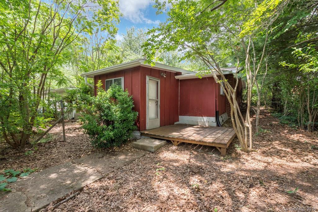 8 Winchester Place Asheville NC 28806