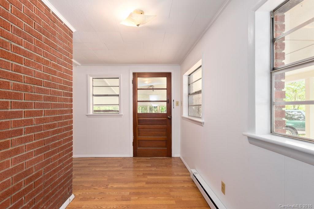 8 Winchester Place Asheville NC 28806