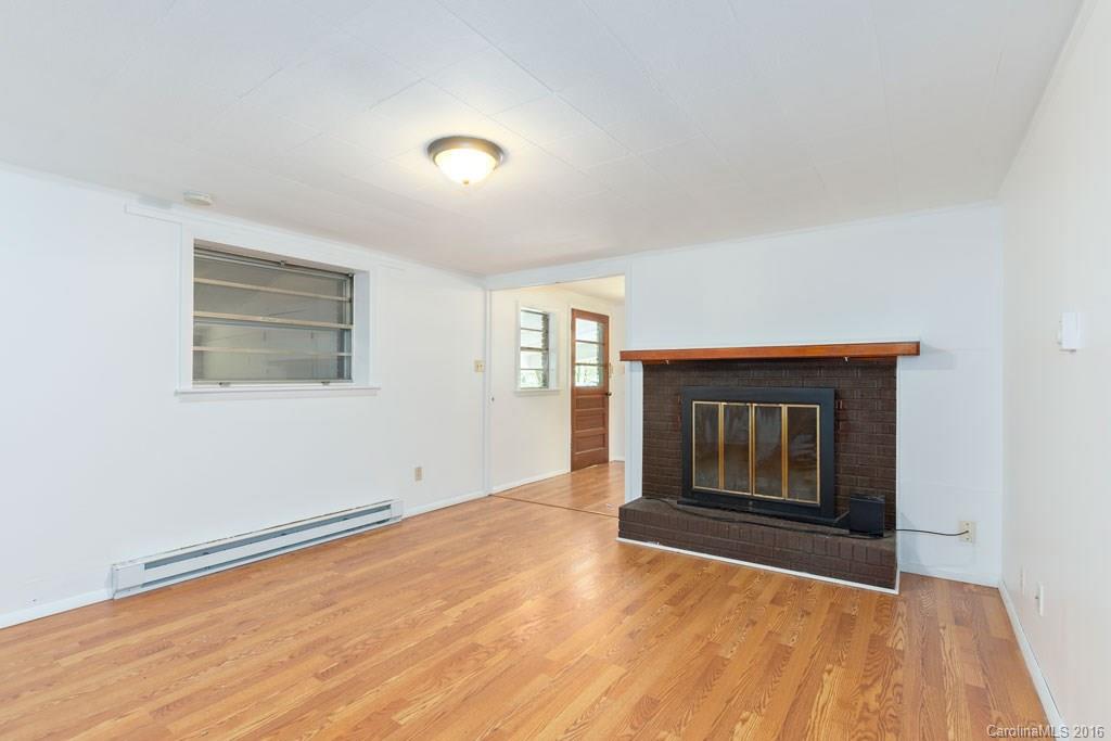 8 Winchester Place Asheville NC 28806