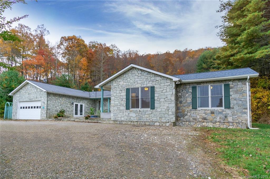 77 Autumn View Drive Burnsville NC 28714