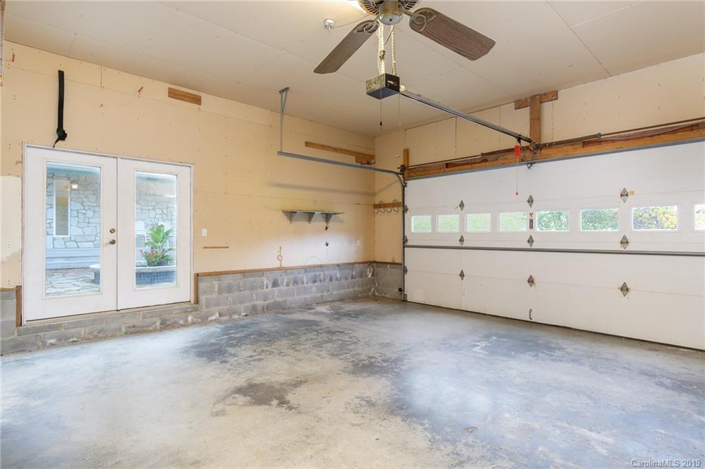 77 Autumn View Drive Burnsville NC 28714