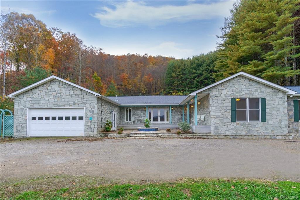 77 Autumn View Drive Burnsville NC 28714